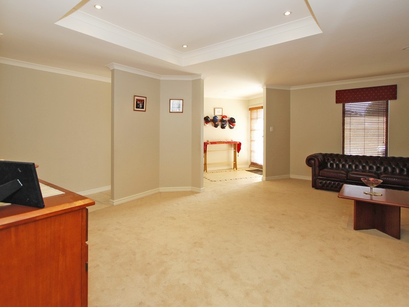 4 Soho Lane, Currambine WA 6028