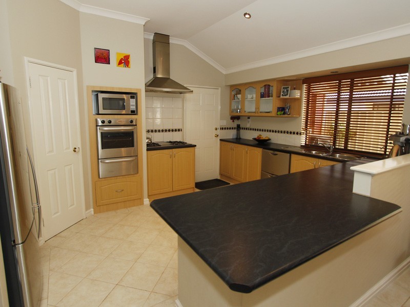 4 Soho Lane, Currambine WA 6028