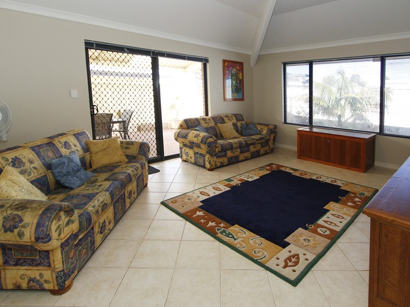 4 Soho Lane, Currambine WA 6028