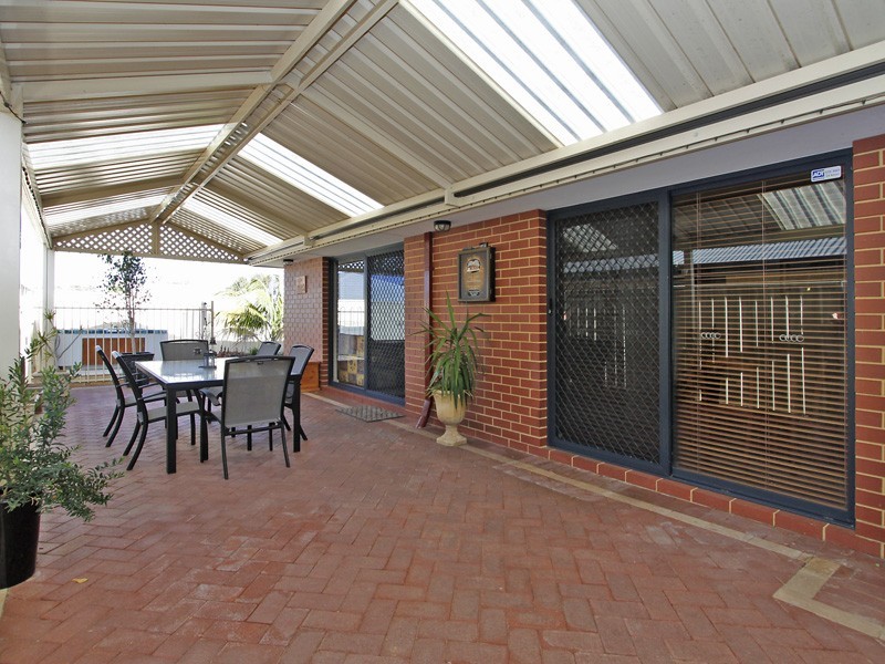 4 Soho Lane, Currambine WA 6028