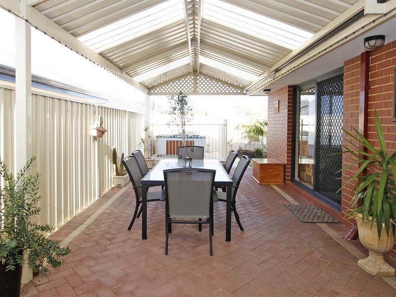 4 Soho Lane, Currambine WA 6028