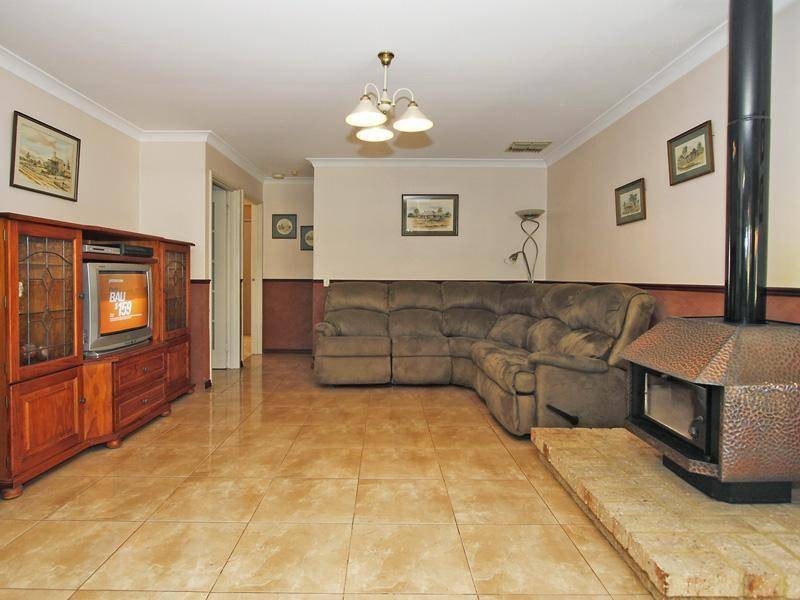 68 Royal Melbourne Avenue, Connolly WA 6027