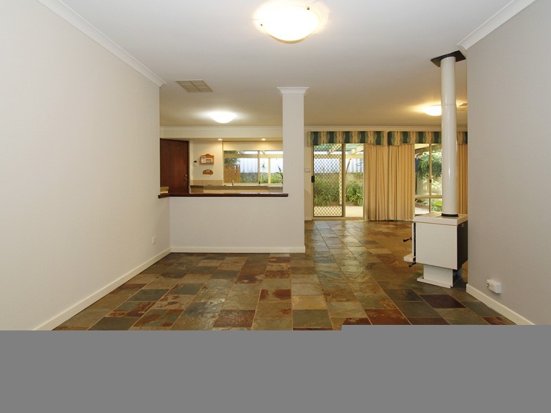 37 Stonehaven Parade, Kinross WA 6028