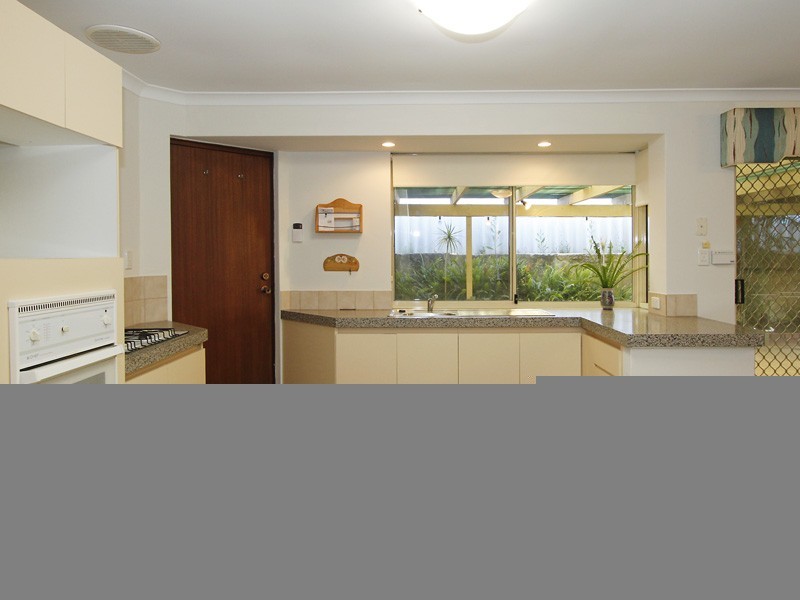 37 Stonehaven Parade, Kinross WA 6028