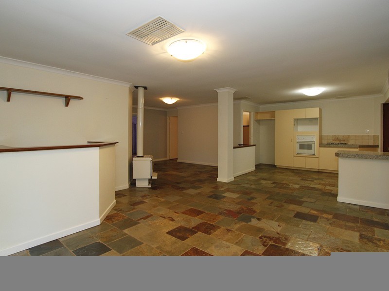 37 Stonehaven Parade, Kinross WA 6028