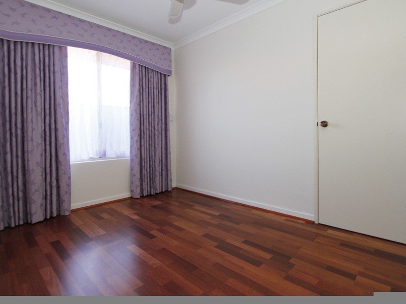 37 Stonehaven Parade, Kinross WA 6028