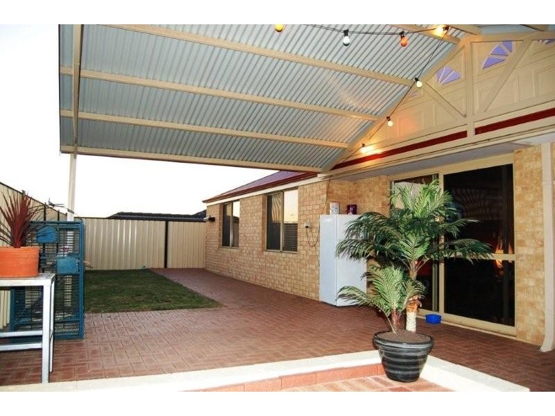 6 Salamanca Turn, Clarkson WA 6030