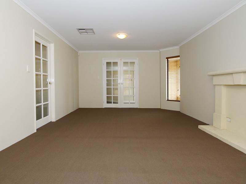 15 Haslingfield Way, Butler WA 6036