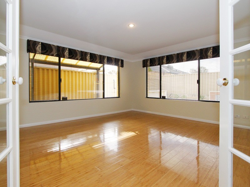 15 Haslingfield Way, Butler WA 6036