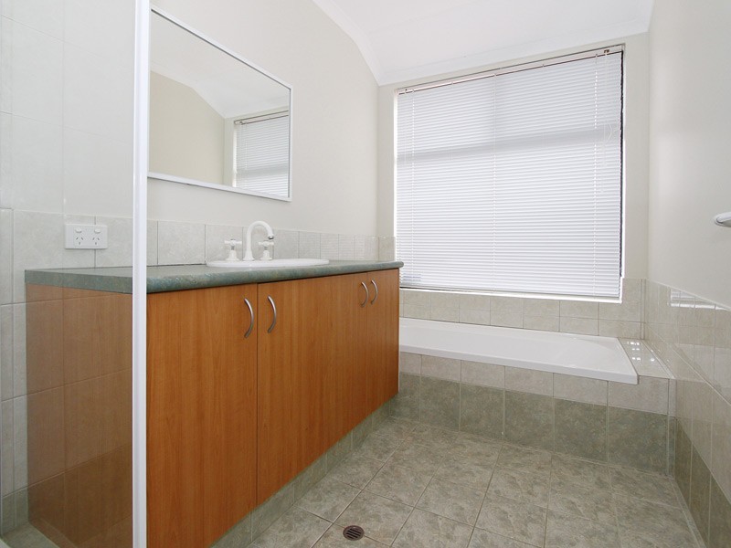 15 Haslingfield Way, Butler WA 6036