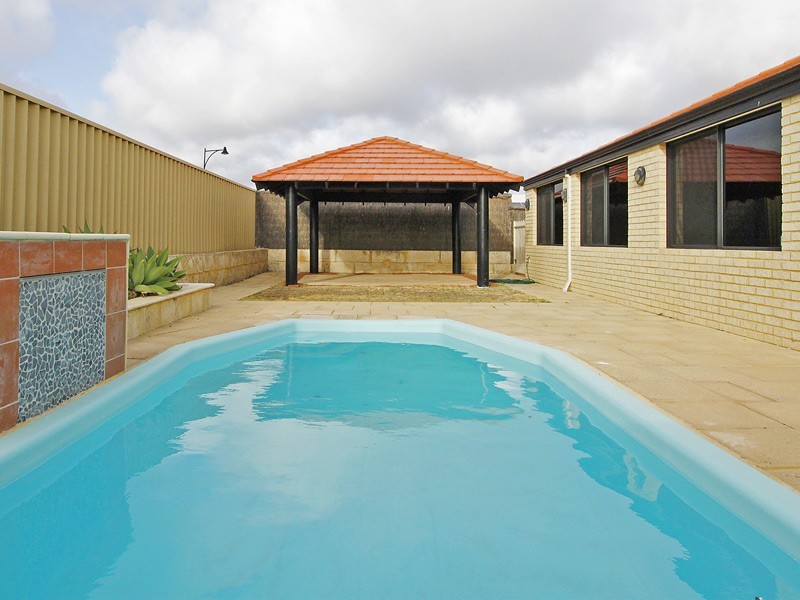 15 Haslingfield Way, Butler WA 6036