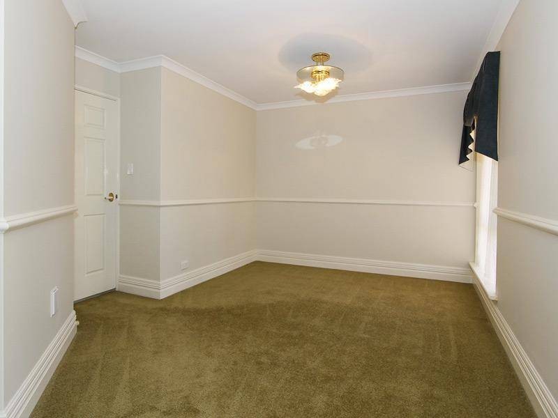 4 Bainbridge Mews, Currambine WA 6028