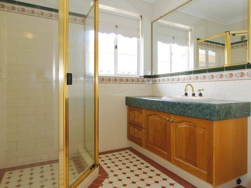 4 Bainbridge Mews, Currambine WA 6028