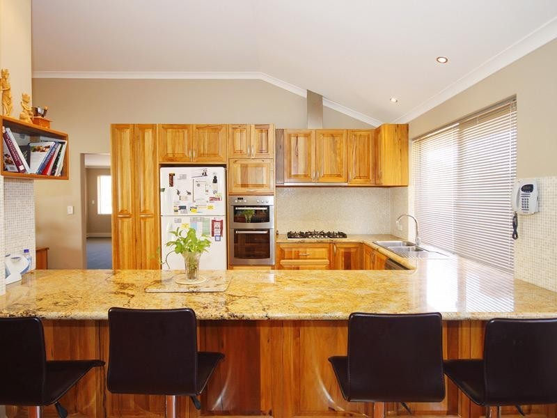 6 Broughton Heights, Kinross WA 6028