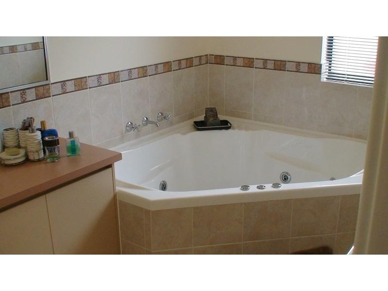 21 Bardeen Pass, Carramar WA 6031