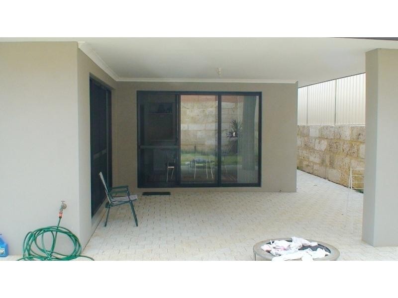 21 Bardeen Pass, Carramar WA 6031