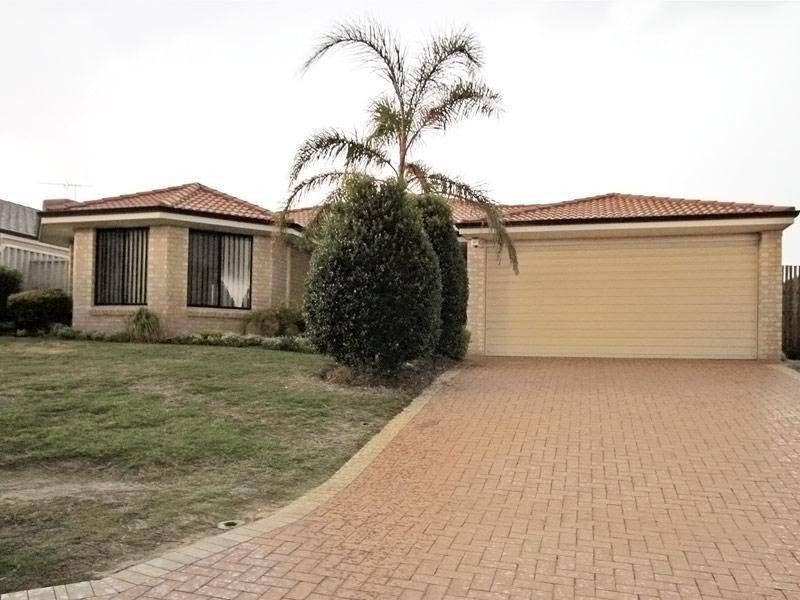 71 Ailsacraig Ramble, Kinross WA 6028