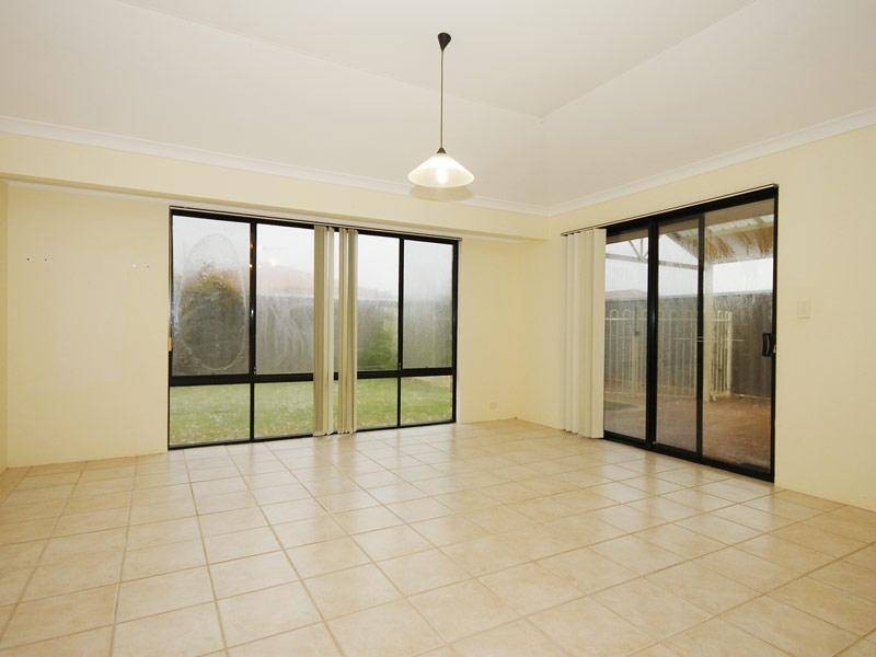 71 Ailsacraig Ramble, Kinross WA 6028