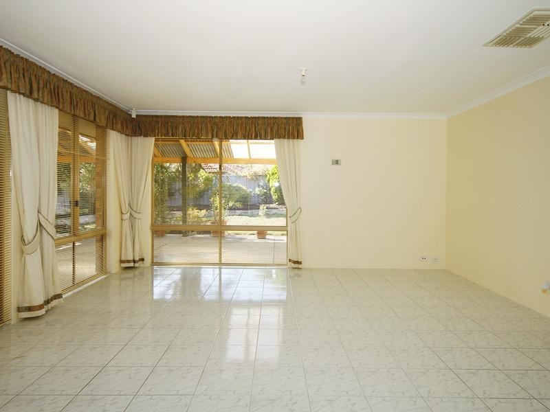 27 Burley Griffin Mews, Joondalup WA 6027