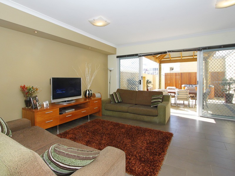 20 Gaudi Way, Clarkson WA 6030