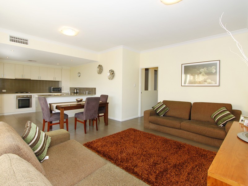 20 Gaudi Way, Clarkson WA 6030