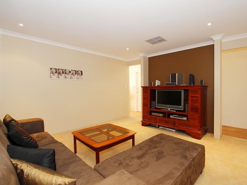 47 Pendleton Crescent, Butler WA 6036