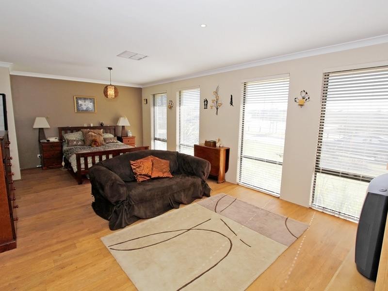 47 Pendleton Crescent, Butler WA 6036