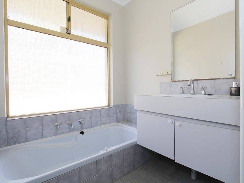 27 Quesnel Place, Joondalup WA 6027