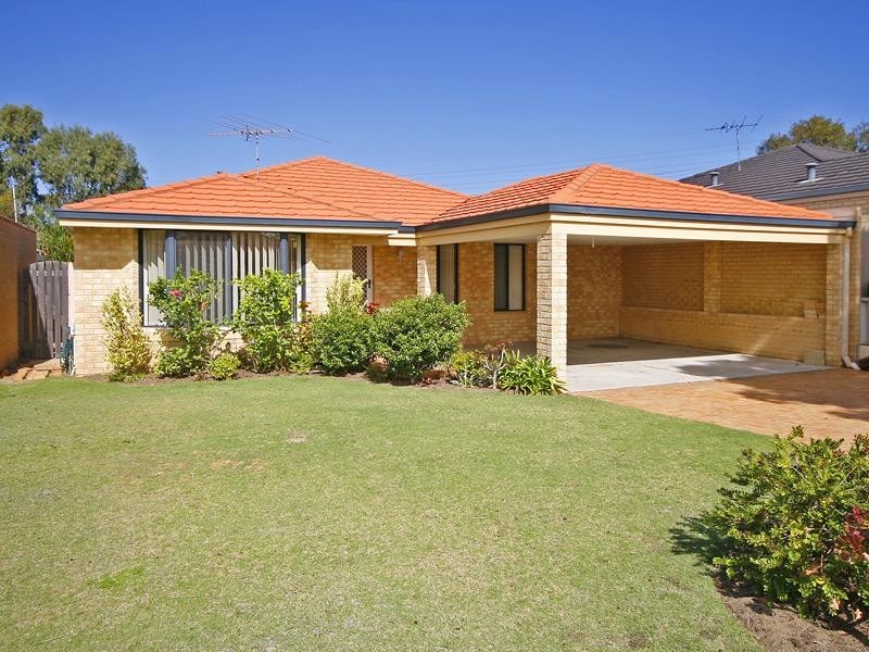 82 Balladong Loop, Carramar WA 6031