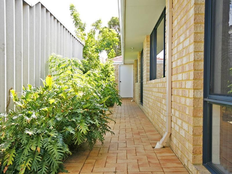 82 Balladong Loop, Carramar WA 6031