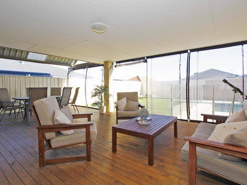 16 Bingarra Crescent, Tapping WA 6065