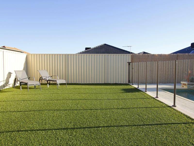 16 Bingarra Crescent, Tapping WA 6065