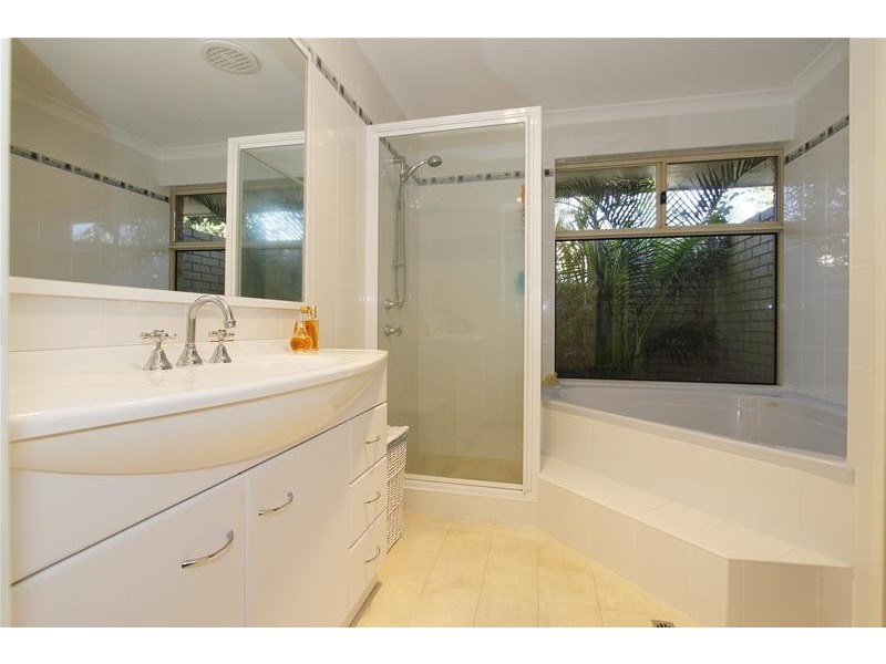 12 Lamond Close, Kinross WA 6028