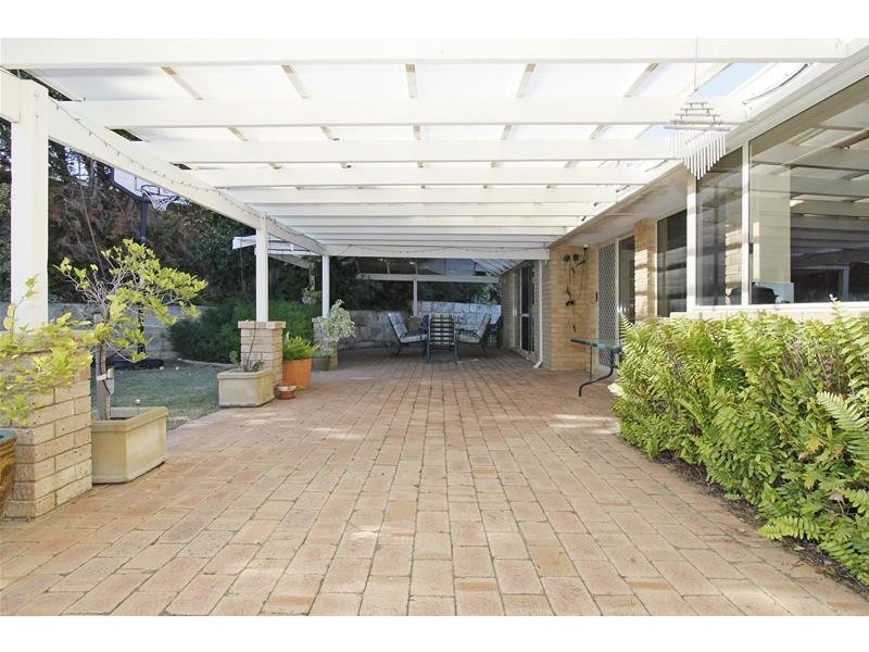 12 Lamond Close, Kinross WA 6028