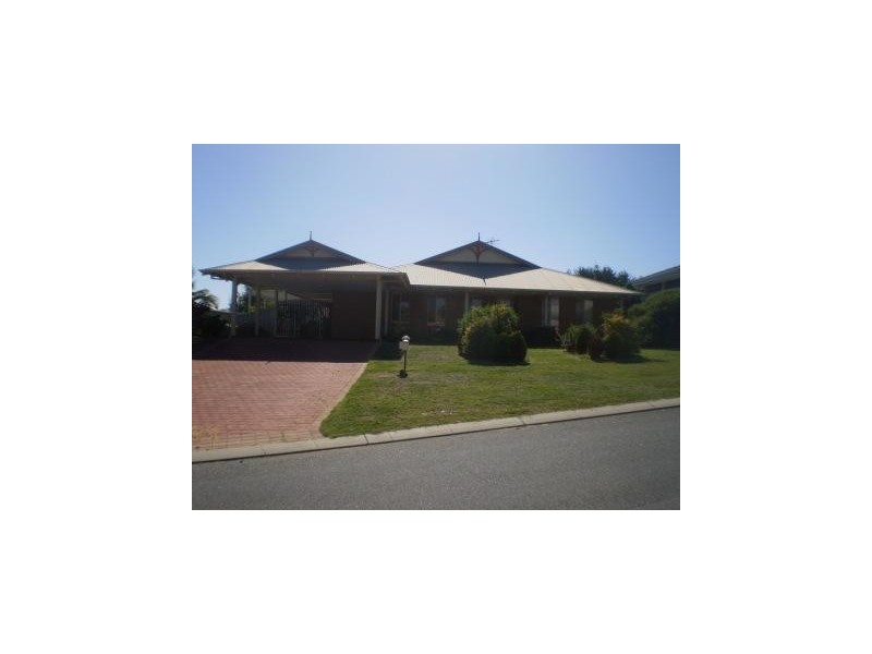 9 Glenfine way, Carramar WA 6031