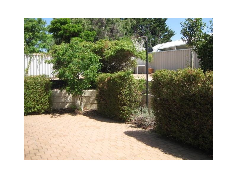 8 Placid Court, Joondalup WA 6027