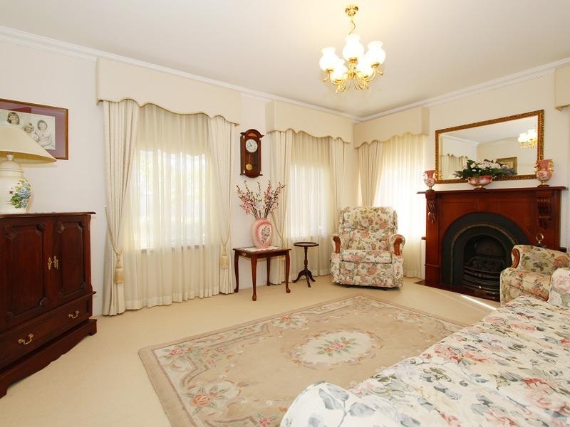 12 Marriot Turn, Currambine WA 6028