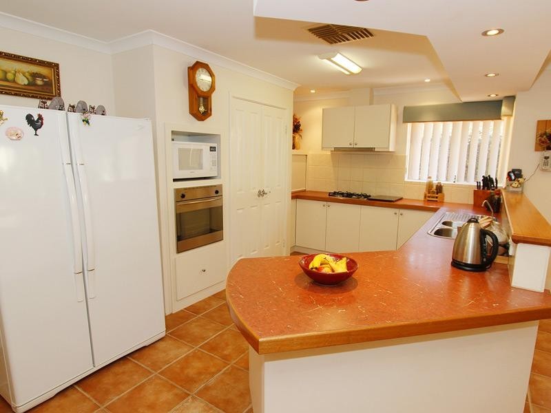 12 Marriot Turn, Currambine WA 6028