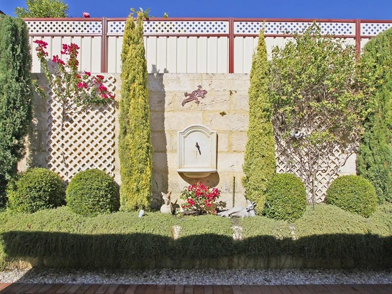 12 Marriot Turn, Currambine WA 6028