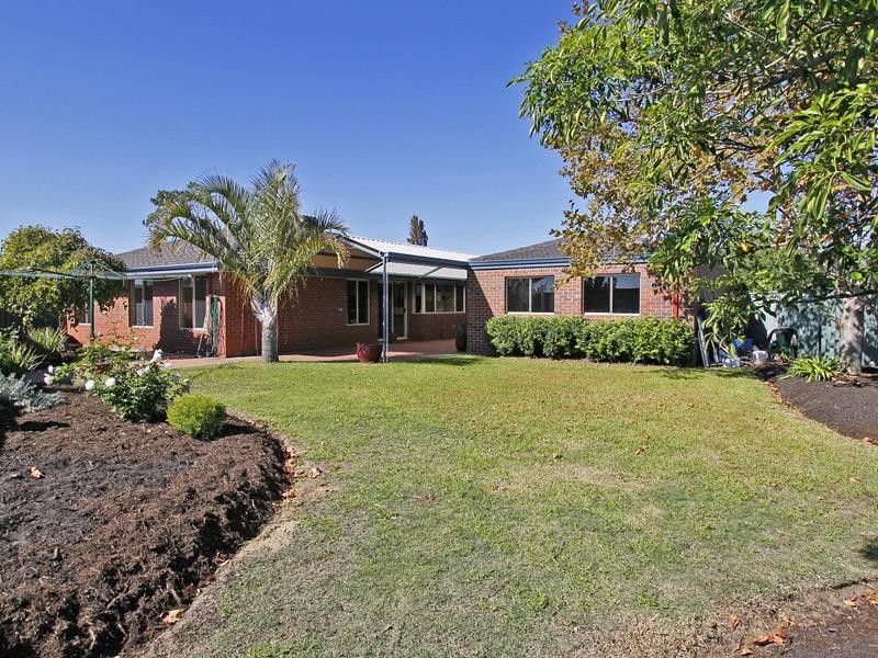 7 Alliance Court, Currambine WA 6028