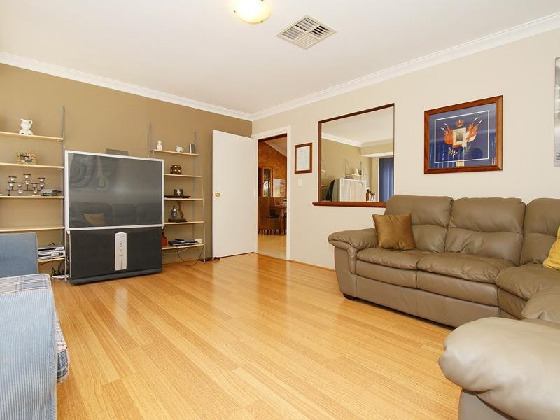 1 Rosneath Terrace, Kinross WA 6028