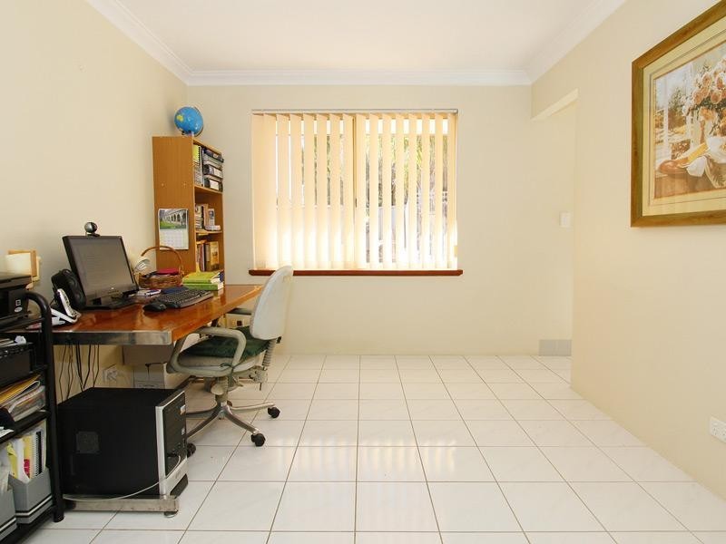 1 Rosneath Terrace, Kinross WA 6028