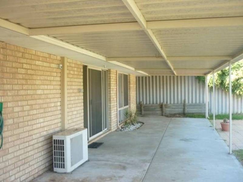 17 Eucumbene Crescent, Joondalup WA 6027