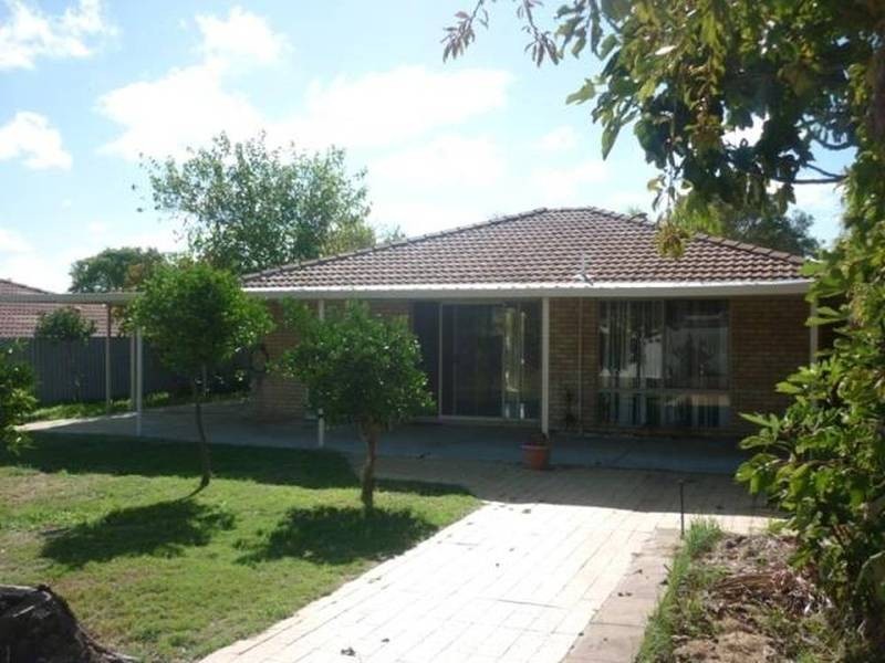 17 Eucumbene Crescent, Joondalup WA 6027