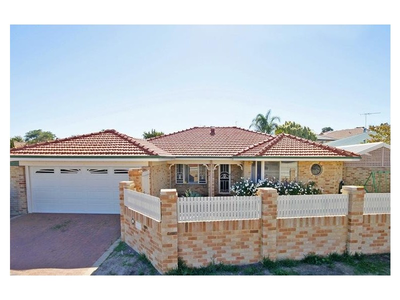 3 Fisherton Circuit, Kinross WA 6028