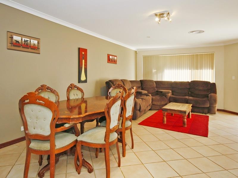 3 Fisherton Circuit, Kinross WA 6028