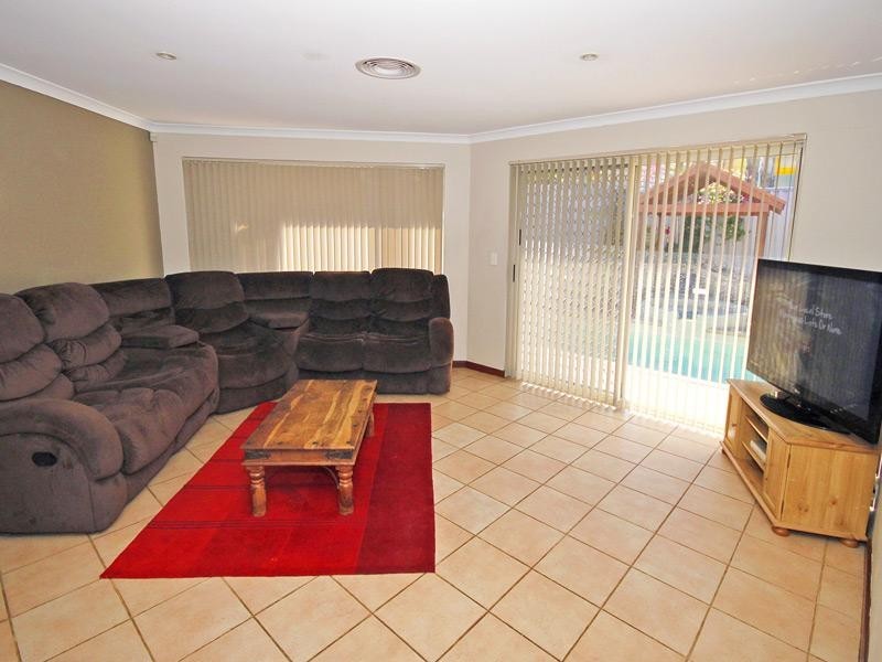 3 Fisherton Circuit, Kinross WA 6028
