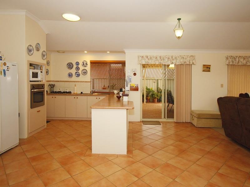 3 Swindon Lane, Currambine WA 6028