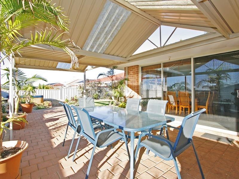 50 Ailsacraig Ramble, Kinross WA 6028