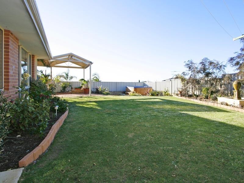 50 Ailsacraig Ramble, Kinross WA 6028